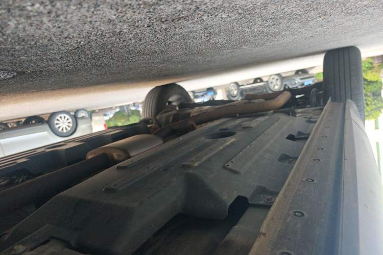 Used Haval H Dog 2023 2.0T Two-Wheel Drive Chaoye Version Plus Chassis Front Right