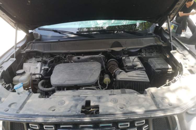Used Haval H Dog  Engine Bay