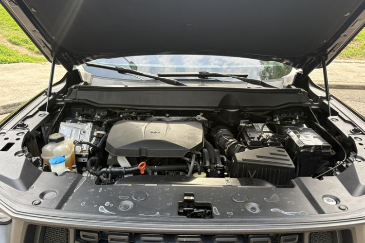 Used Haval H Dog 2023 2.0T Two-Wheel Drive Chaoye Version Plus Engine Bay