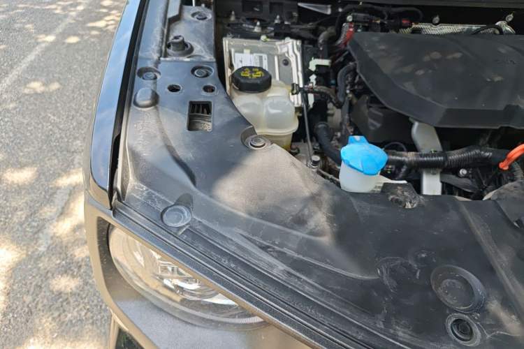 Used Haval H Dog 2023 2.0T All-Wheel-Drive Chaoye Plus Engine Bay Right