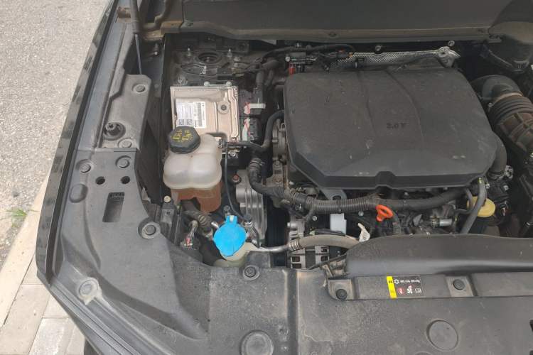 Used Haval H Dog 2023 2.0T All-Wheel-Drive Chaoye Plus Engine Bay Right