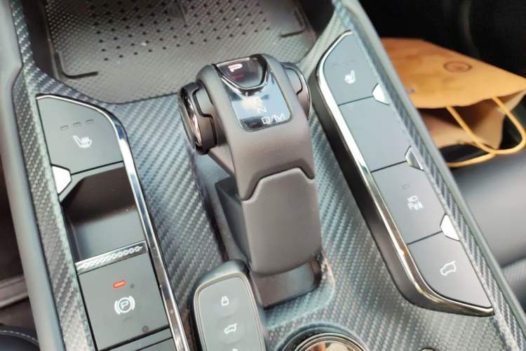 Used Haval H Dog 2023 1.5T Two-Wheel Drive Chao Ye Version Plus Gear Lever