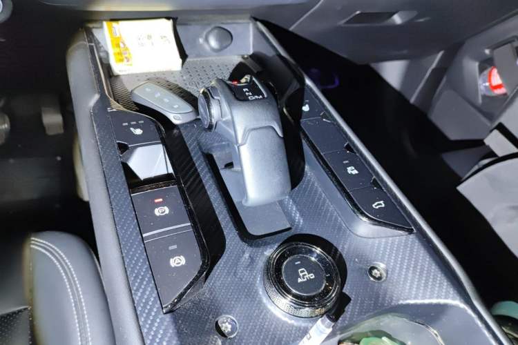 Used Haval H Dog 2023 1.5T Two-Wheel Drive Chao Ye Version Plus Gear Lever