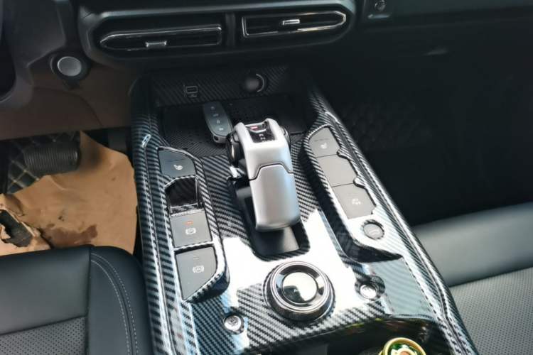 Used Haval H Dog 2023 2.0T Two-Wheel Drive Chaoye Version Plus Gear Lever