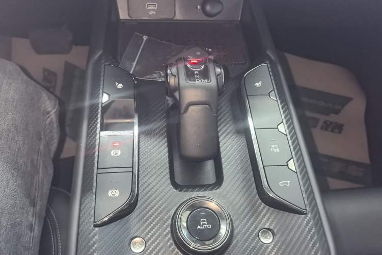 Used Haval H Dog 2023 1.5T Two-Wheel Drive Chao Ye Version Plus Gear Lever
