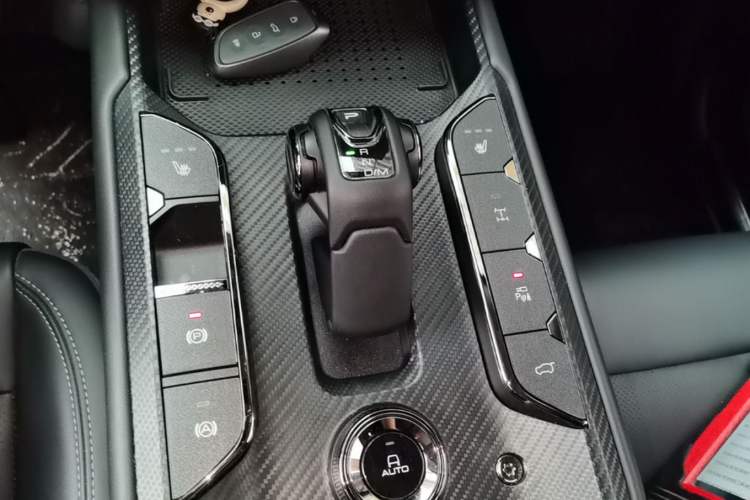 Used Haval H Dog 2023 2.0T All-Wheel-Drive Chaoye Plus Gear Lever
