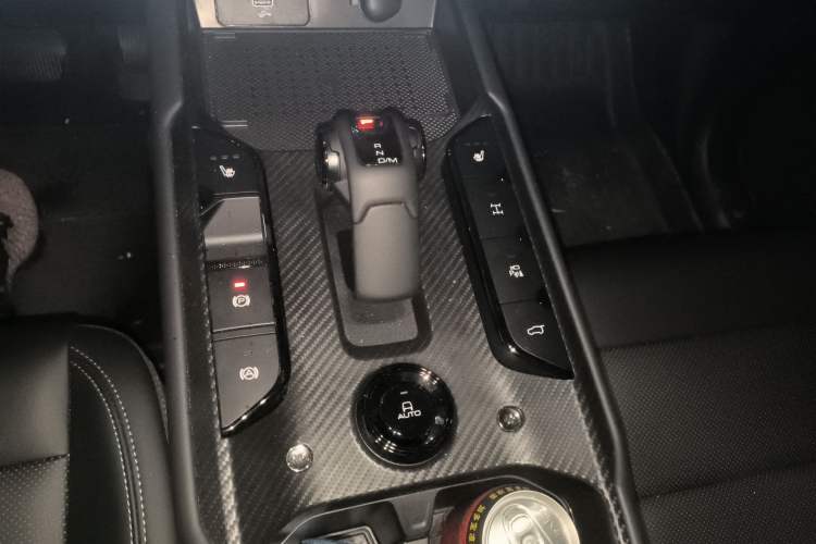 Used Haval H Dog 2023 2.0T All-Wheel-Drive Chaoye Plus Gear Lever