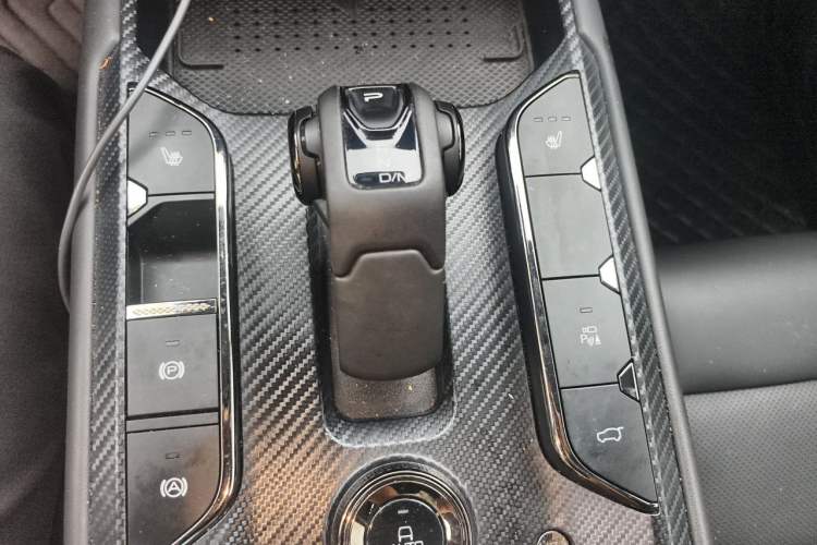 Used Haval H Dog 2023 2.0T Two-Wheel Drive Chaoye Version Plus Gear Lever