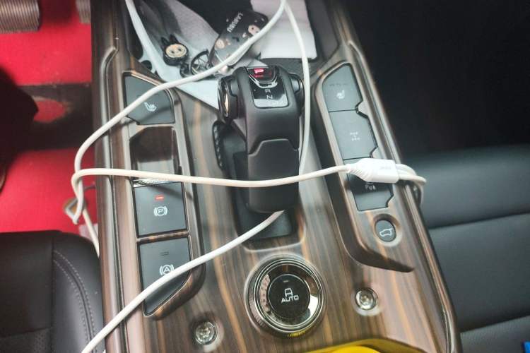 Used Haval H Dog 2023 2.0T All-Wheel-Drive Chaoye Plus Gear Lever