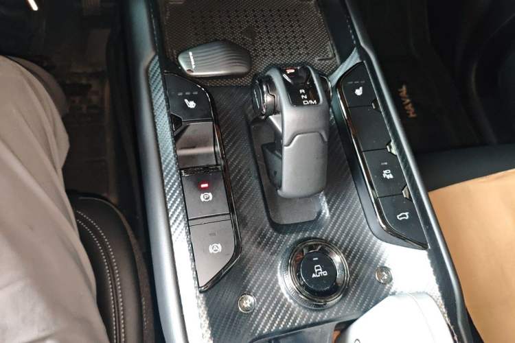 Used Haval H Dog 2023 1.5T Two-Wheel Drive Chao Ye Version Plus Gear Lever