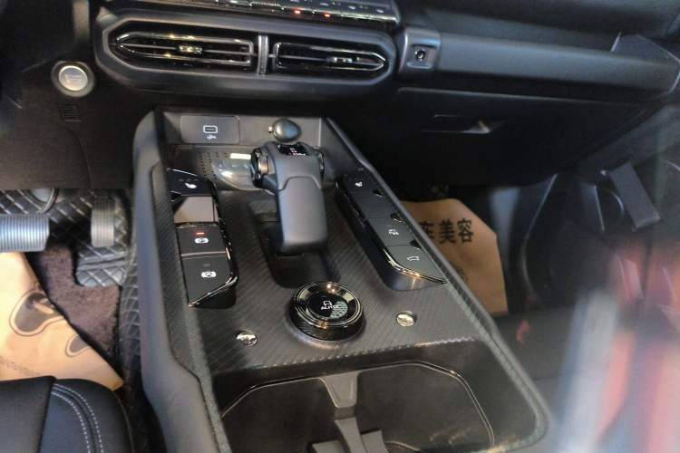 Used Haval H Dog 2023 2.0T Two-Wheel Drive Chaoye Version Plus Gear Lever