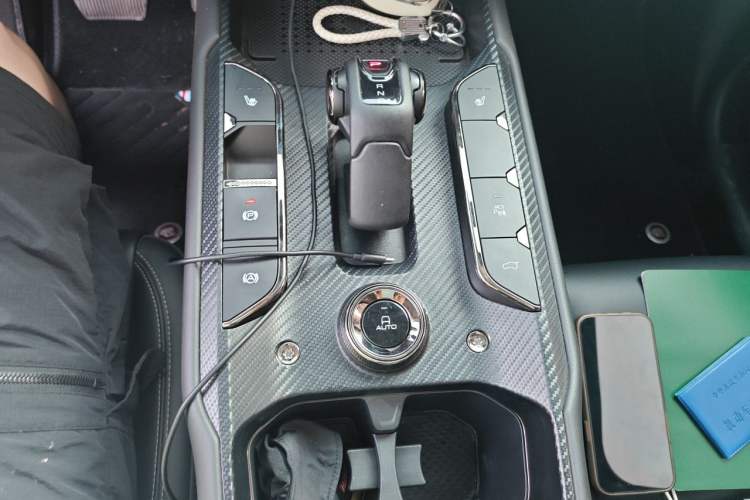 Used Haval H Dog 2023 1.5T Two-Wheel Drive Chao Ye Version Plus Gear Lever