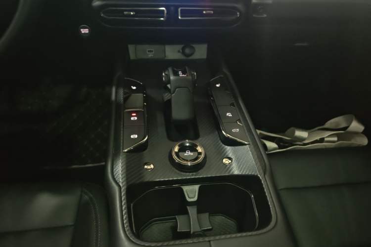 Used Haval H Dog 2023 2.0T Two-Wheel Drive Chaoye Version Plus Gear Lever