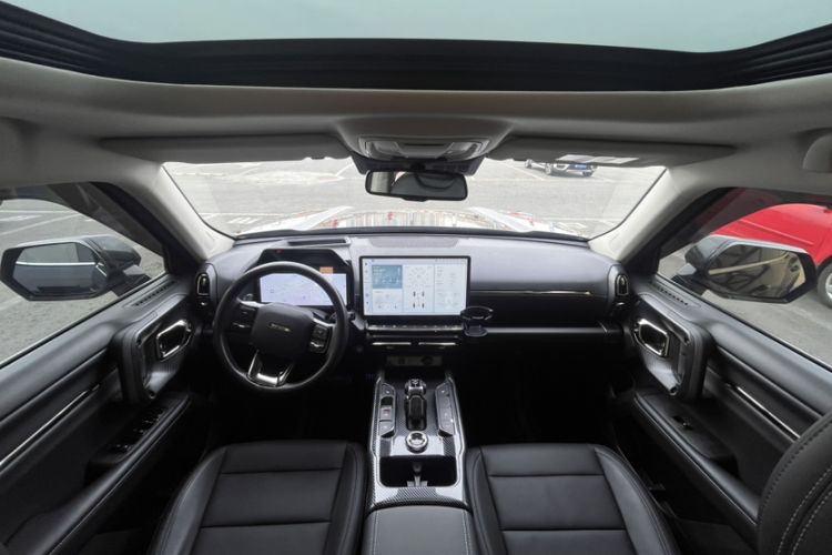 Used Haval H Dog 2023 2.0T Two-Wheel Drive Chaoye Version Plus Interior 3