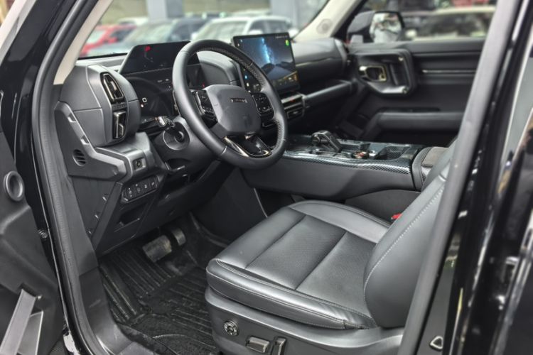 Used Haval H Dog 2023 2.0T All-Wheel-Drive Chaoye Plus Interior 3