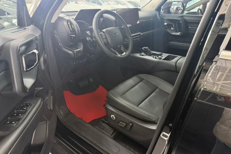 Used Haval H Dog 2023 2.0T Two-Wheel Drive Chaoye Version Plus Interior 4