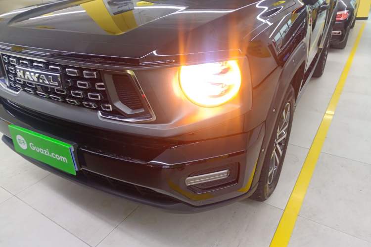 Used Haval H Dog 2023 2.0T Two-Wheel Drive Trendy Outdoor Edition Left Front Headlight