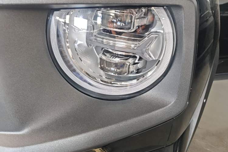 Used Haval H Dog 2023 2.0T Two-Wheel Drive Chaoye Version Plus Left Front Headlight
