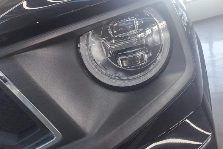 Used Haval H Dog 2023 1.5T Two-Wheel Drive Chao Ye Version Plus Left Front Headlight