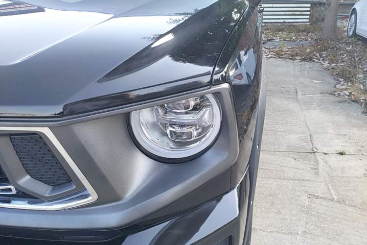 Used Haval H Dog 2023 1.5T Two-Wheel Drive Chao Ye Version Plus Left Front Headlight