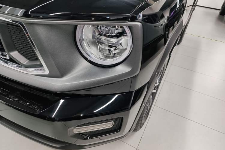 Used Haval H Dog 2023 1.5T Two-Wheel Drive Chao Ye Version Plus Left Front Headlight
