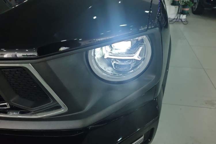 Used Haval H Dog 2023 2.0T Two-Wheel Drive Chaoye Version Plus Left Front Headlight