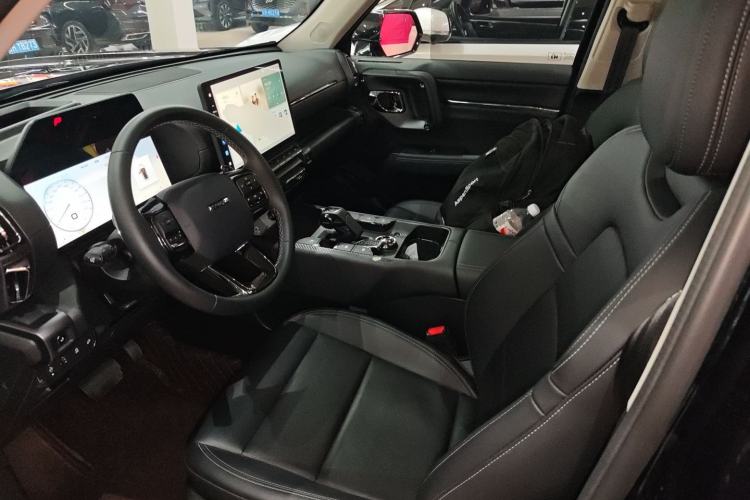 Used Haval H Dog 2023 2.0T Two-Wheel Drive Chaoye Version Plus Left Front Seat
