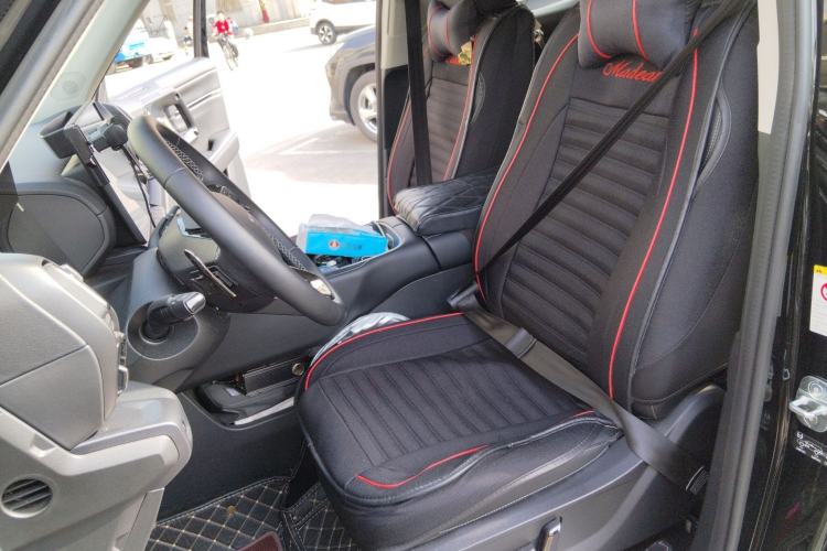 Used Haval H Dog 2023 2.0T Two-Wheel Drive Trendy Outdoor Edition Left Front Seat