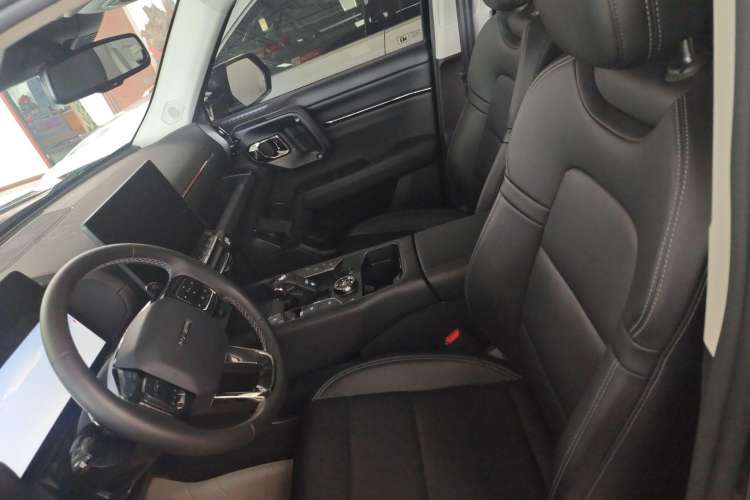 Used Haval H Dog 2023 2.0T Two-Wheel Drive Chaoye Version Plus Left Front Seat
