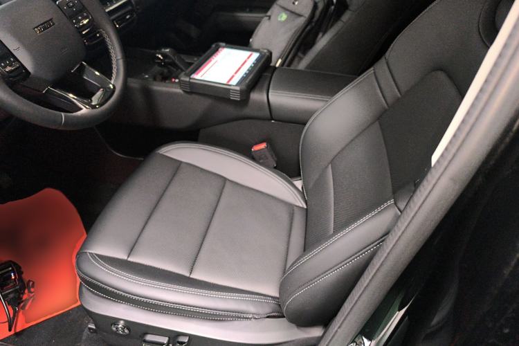 Used Haval H Dog 2023 2.0T All-Wheel-Drive Chaoye Plus Left Front Seat