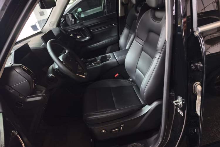 Used Haval H Dog 2023 1.5T Two-Wheel Drive Chao Ye Version Plus Left Front Seat