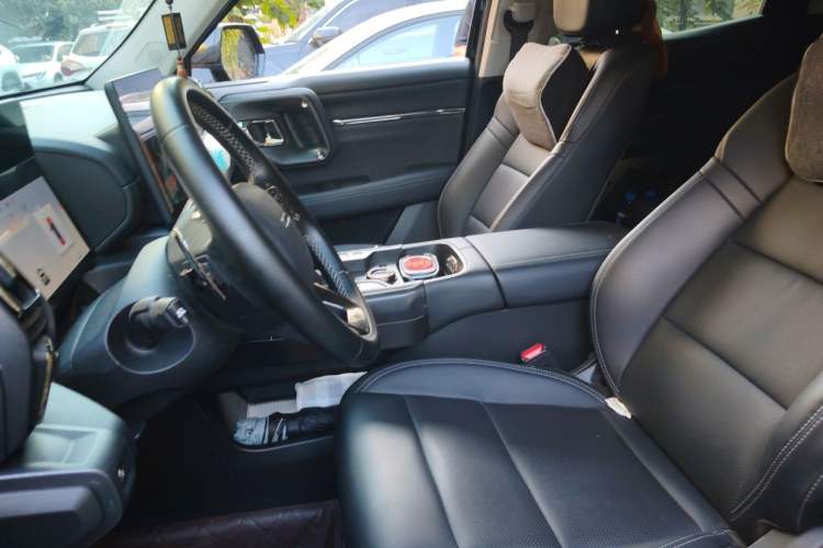 Used Haval H Dog 2023 2.0T All-Wheel-Drive Chaoye Plus Left Front Seat