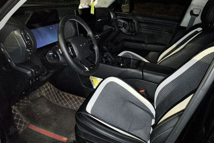Used Haval H Dog 2023 2.0T Two-Wheel Drive Chaoye Version Plus Left Front Seat