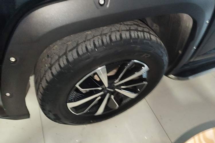 Used Haval H Dog 2023 2.0T All-Wheel-Drive Chaoye Plus Left Front Wheel Hub