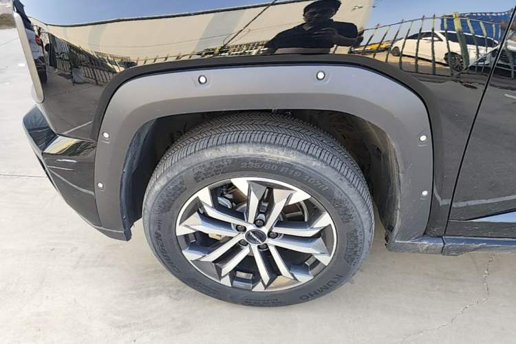Used Haval H Dog 2023 1.5T Two-Wheel Drive Chao Ye Version Plus Left Front Wheel Hub