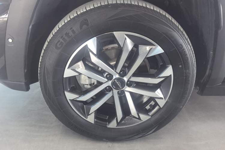 Used Haval H Dog 2023 1.5T Two-Wheel Drive Chao Ye Version Plus Left Front Wheel Hub
