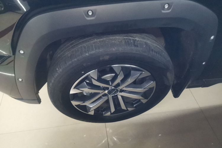 Used Haval H Dog 2023 2.0T Two-Wheel Drive Chaoye Version Plus Left Front Wheel Hub