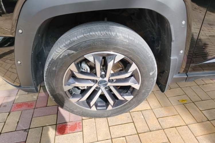 Used Haval H Dog 2023 2.0T All-Wheel-Drive Chaoye Plus Left Front Wheel Hub