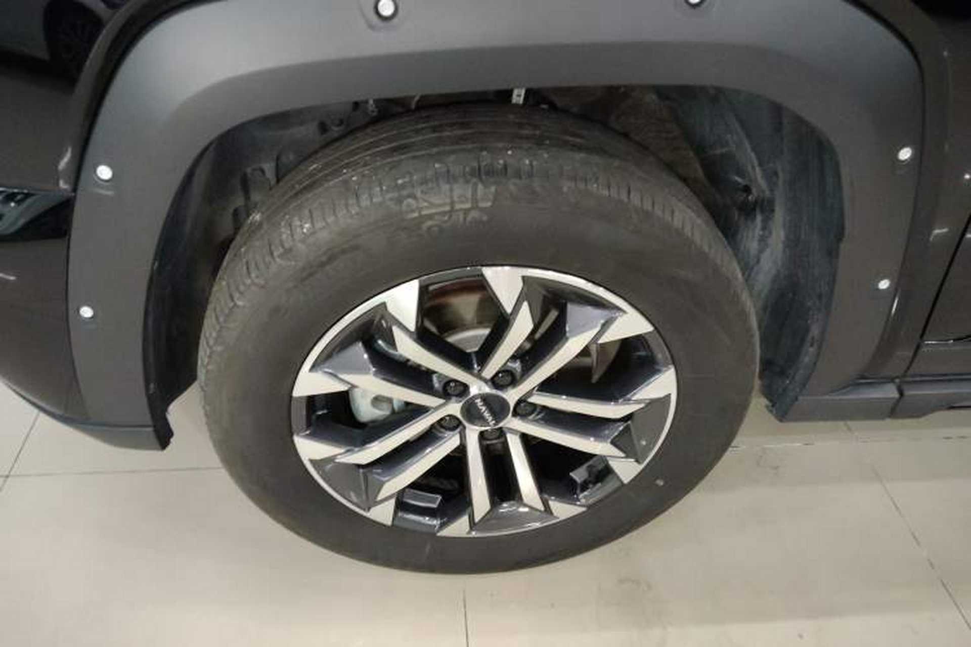 Used Haval H Dog 2023 2.0T Two-Wheel Drive Chaoye Version Plus Left Front Wheel Hub