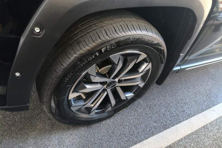 Used Haval H Dog 2023 2.0T Two-Wheel Drive Chaoye Version Plus Left Front Wheel Hub