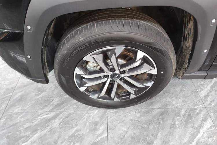 Used Haval H Dog 2023 2.0T All-Wheel-Drive Chaoye Plus Left Front Wheel Hub