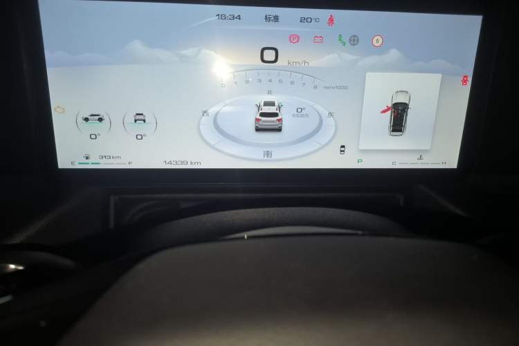Used Haval H Dog 2023 2.0T All-Wheel-Drive Chaoye Plus Odometer Close Up