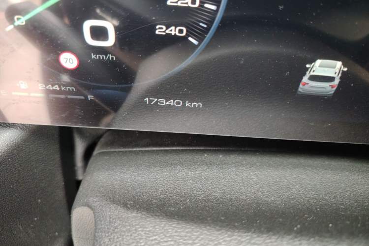 Used Haval H Dog 2023 2.0T All-Wheel-Drive Chaoye Plus Odometer Close Up