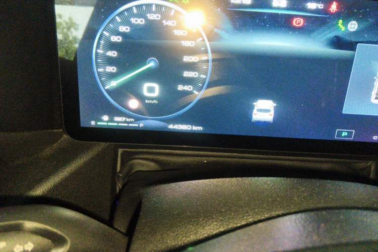 Used Haval H Dog 2023 2.0T All-Wheel-Drive Chaoye Plus Odometer Close Up