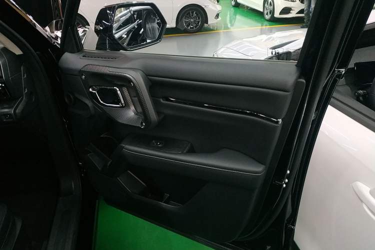 Used Haval H Dog 2023 2.0T Two-Wheel Drive Chaoye Version Plus Right Front Door Interior