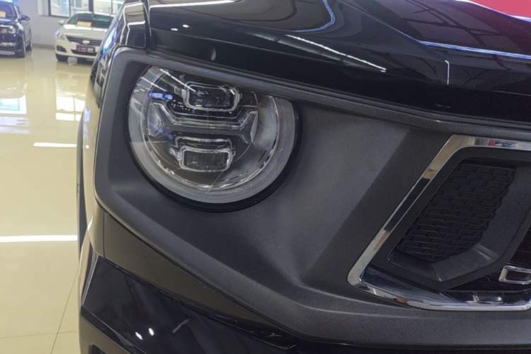 Used Haval H Dog 2023 1.5T Two-Wheel Drive Chao Ye Version Plus Right Front Headlight