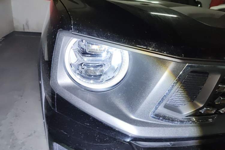 Used Haval H Dog 2023 1.5T Two-Wheel Drive Chao Ye Version Plus Right Front Headlight