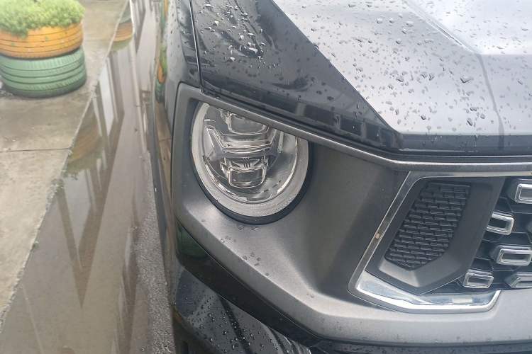 Used Haval H Dog 2023 1.5T Two-Wheel Drive Chao Ye Version Plus Right Front Headlight