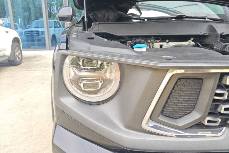 Used Haval H Dog 2023 1.5T Two-Wheel Drive Chao Ye Version Plus Right Front Headlight