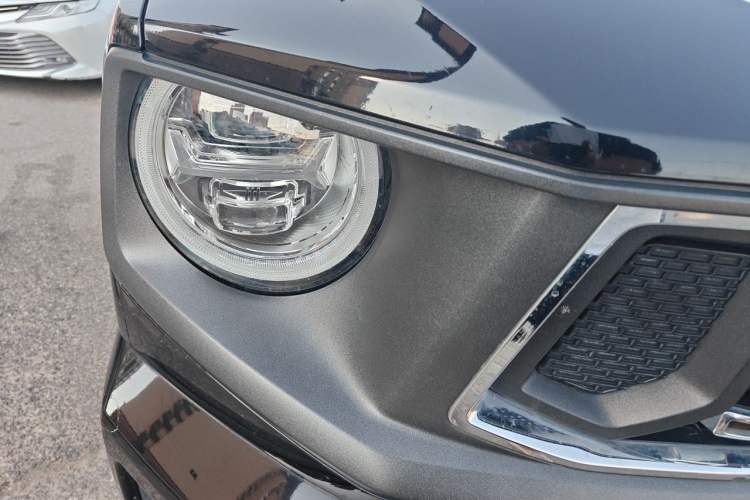 Used Haval H Dog 2023 1.5T Two-Wheel Drive Chao Ye Version Plus Right Front Headlight
